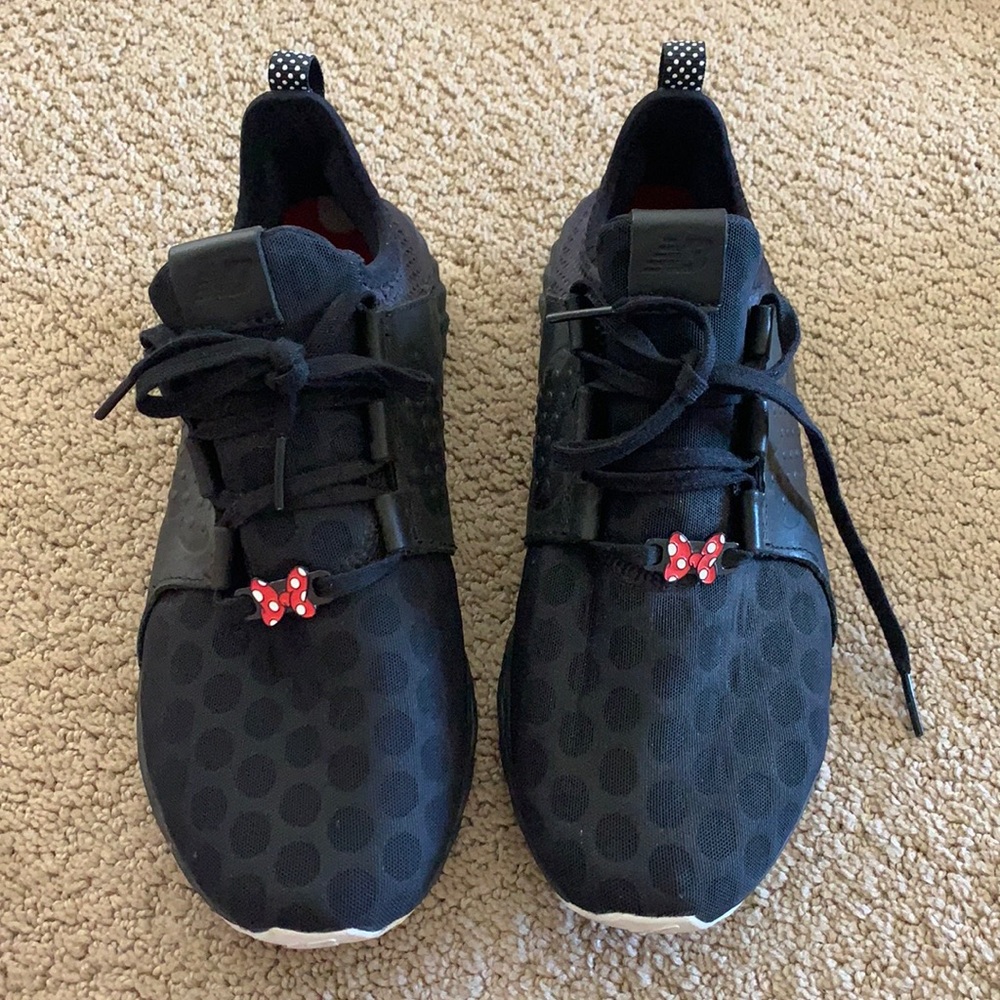 New Balance limited minnie mouse series shoe